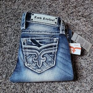 NWT Rock Revival 24 Capri